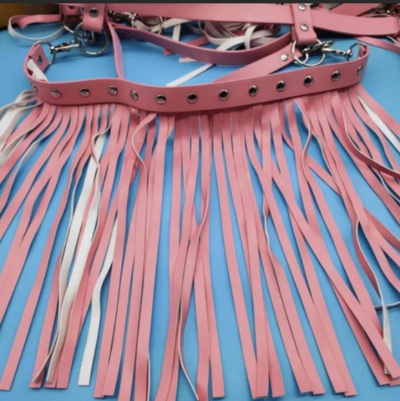 Woman's Baby Pink Tassel Harness NWOT - Picture 4 of 4